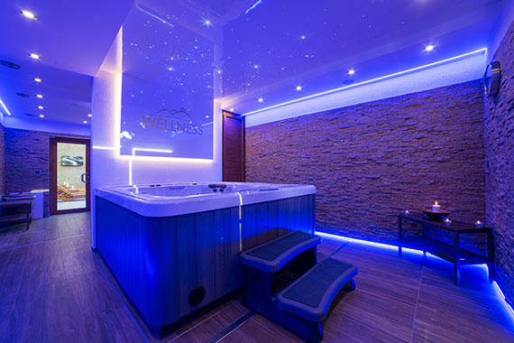 Vírivka vo WELLNESS | Hotel Daro